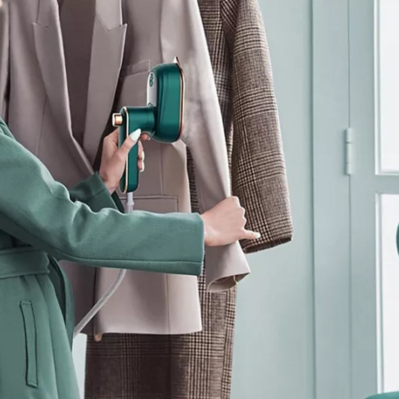 Kompaktowe mini żelazko parowe 2-w-1 do szybkiego i wygodnego prasowania!