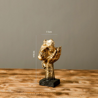 Trzy mądre małpki – rzeźba z głębokim przesłaniem