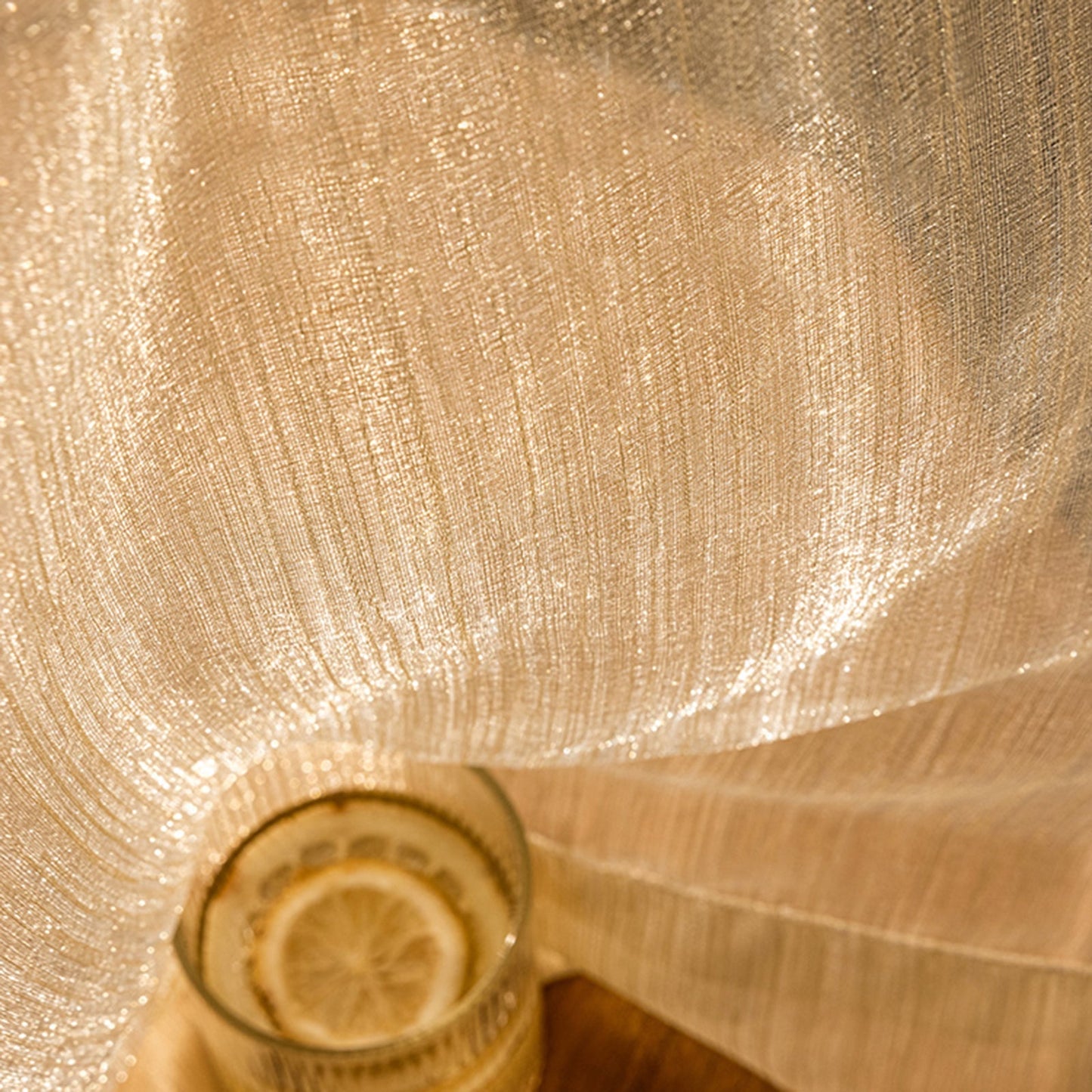 Stylowe zasłony, które ożywiają wnętrze