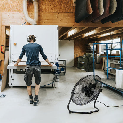 Podłogowy Wentylator Wysokiej Prędkości – Wytrzymałość i Moc Nawiewu