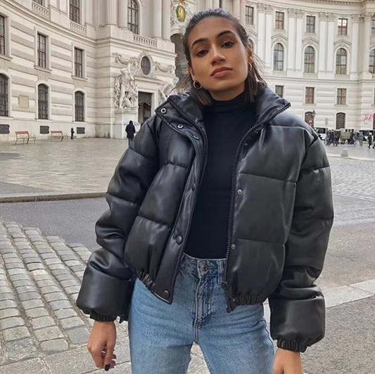 Kurtka puchowa damska | Krótka, z materiału skóry wegańskiej