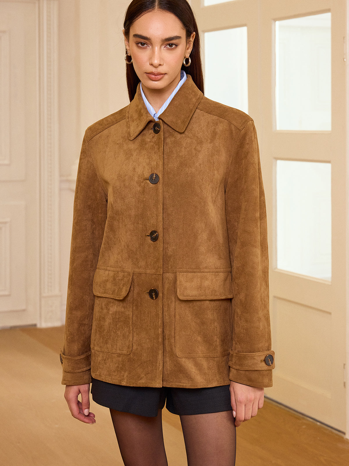 Akira | Zamszowa Marynarka z Kołnierzykiem i Guzikowym Zapięciem