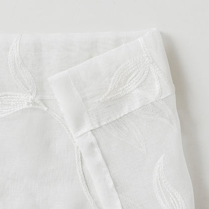 Nowoczesna elegancja z floralnym akcentem