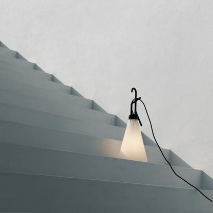 EcoGlow - Wielofunkcyjna Lampa Zewnętrzna - Lekka, Trwała i Elegancka z Wygodnym Uchwytem