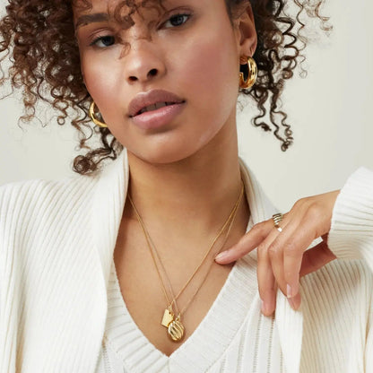 Nora – Elegancki pozłacany naszyjnik w kształcie spirali