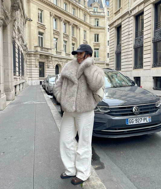 Stylowy Damski Płaszcz z Sztucznego Futra - Luksusowa Miękkość i Elegancja