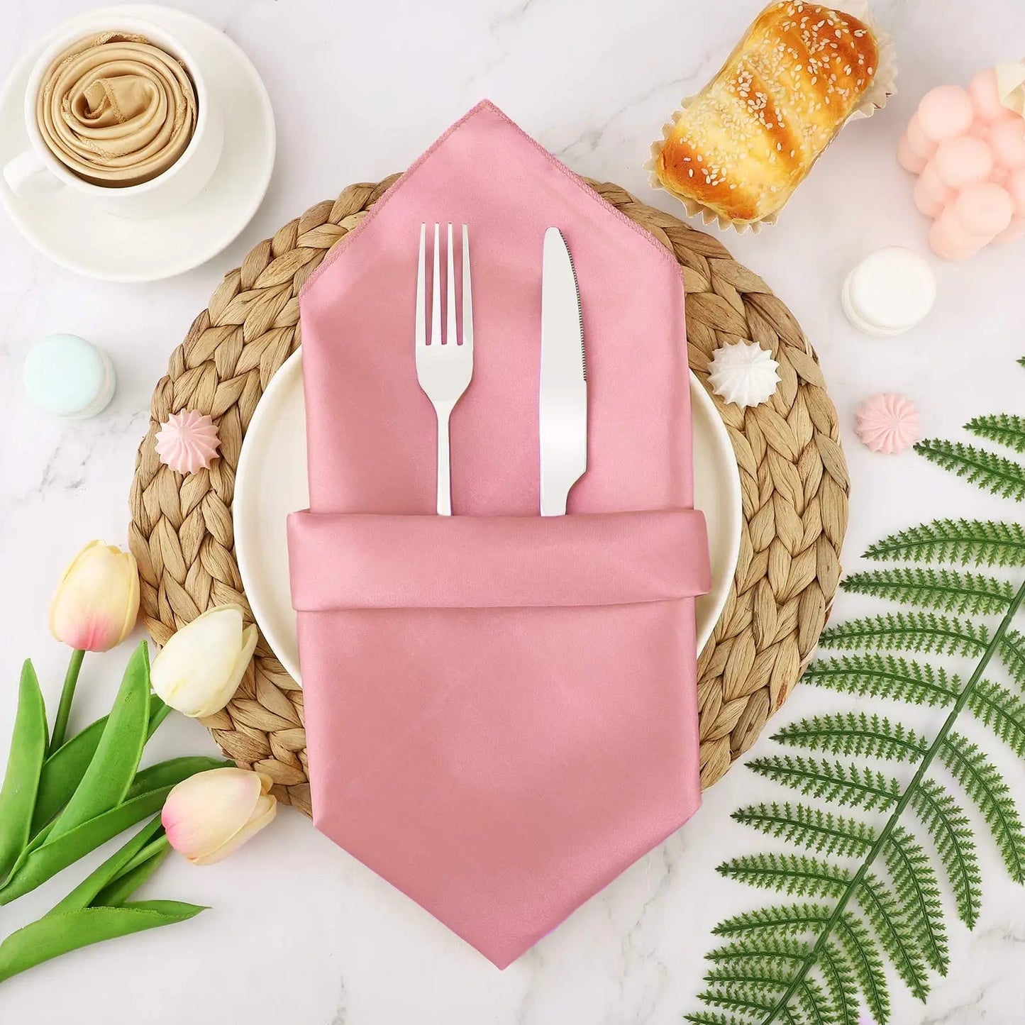 Zestaw 12 Luksusowych Satynowych Serwetek Świątecznych 30x30 cm – Idealne do Eleganckiej Dekoracji Stołu