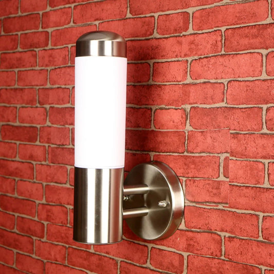 AstraGlow - Wytrzymałe Oświetlenie Zewnętrzne ze Stali Nierdzewnej - Eleganckie, Odporne na Warunki Atmosferyczne i Przyjazne dla Środowiska