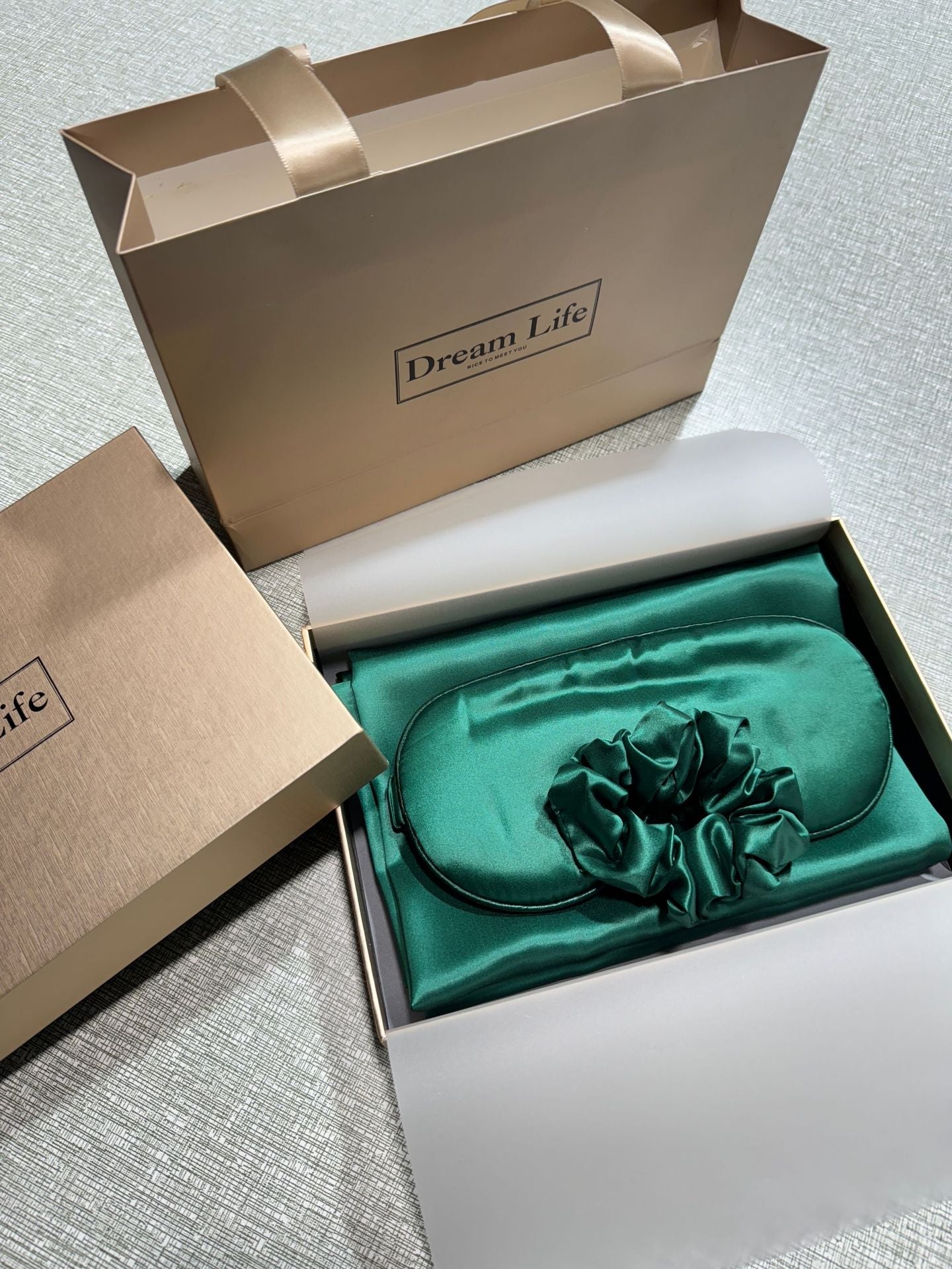 PureSilk - 4-częściowy zestaw jedwabny delikatny dla skóry (poduszka z ukrytym zamkiem błyskawicznym)