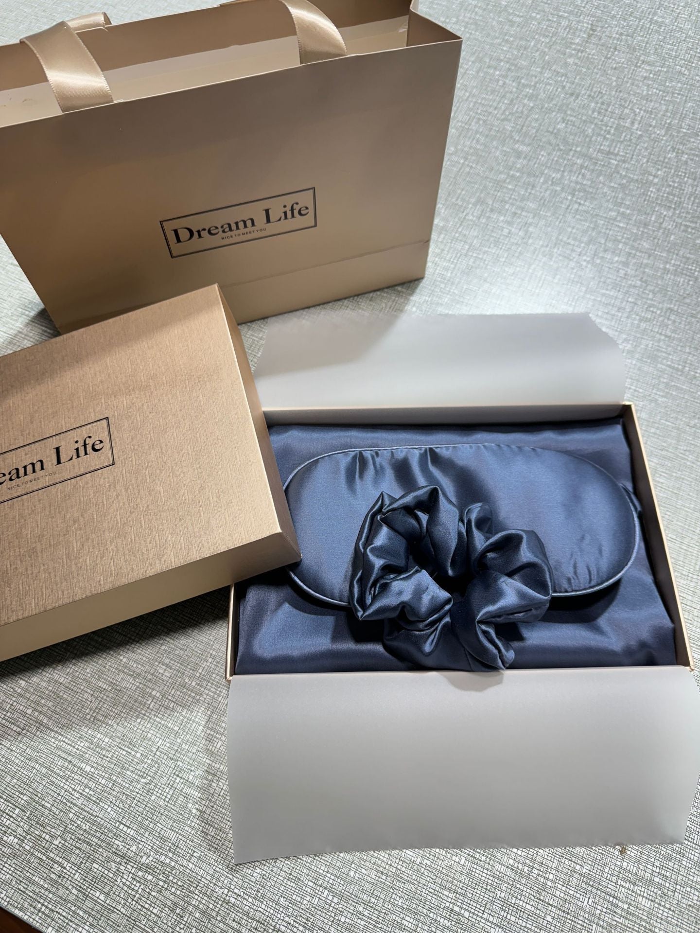 PureSilk - 4-częściowy zestaw jedwabny delikatny dla skóry (poduszka z ukrytym zamkiem błyskawicznym)