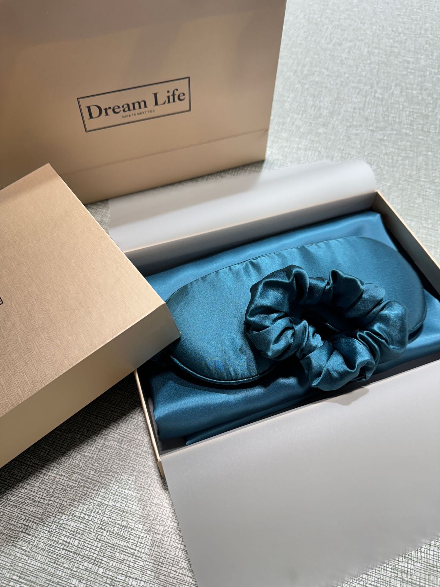 PureSilk - 4-częściowy zestaw jedwabny delikatny dla skóry (poduszka z ukrytym zamkiem błyskawicznym)