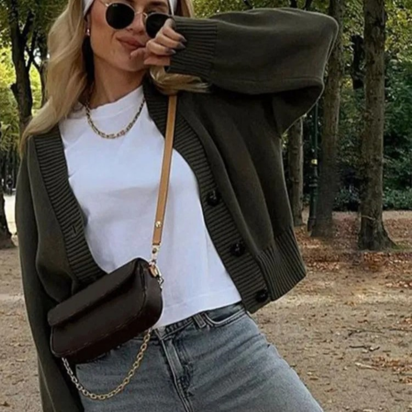 Zielony Kardigan Dzianinowy z Dekoltem V