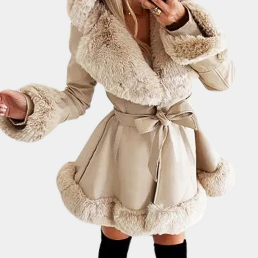 Petronela | Elegancka, ciepła kurtka zimowa z kapturem dla pań