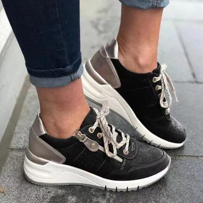 ZARA | Eleganckie damskie sneakersy na koturnie