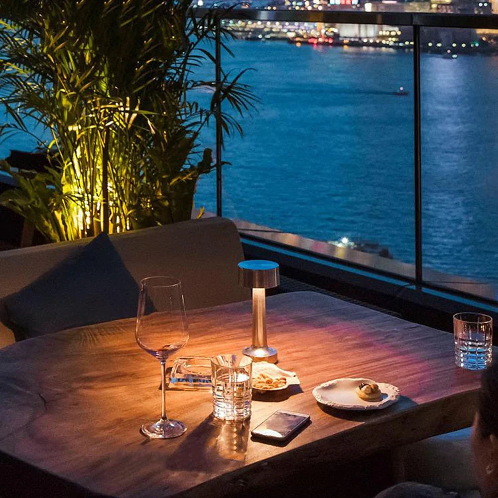 Stylowa Lampa Stołowa - SleekGlow