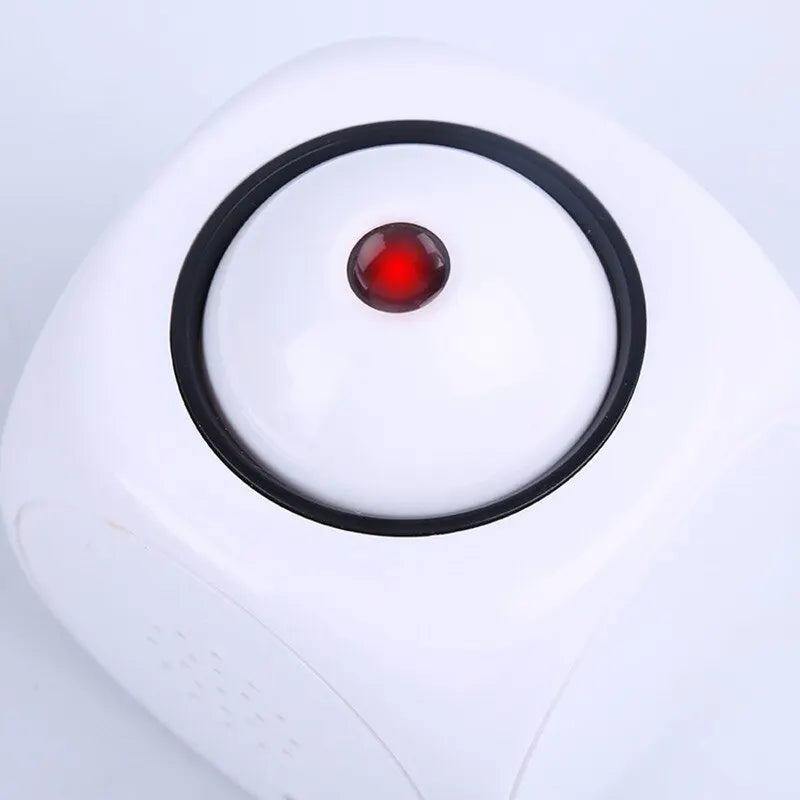 Inteligentny budzik z projekcją i wyraźnym wyświetlaczem