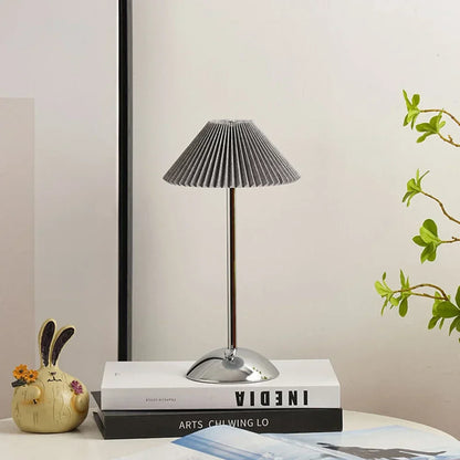 Skandynawska Lampa Stołowa z Funkcją Ładowania