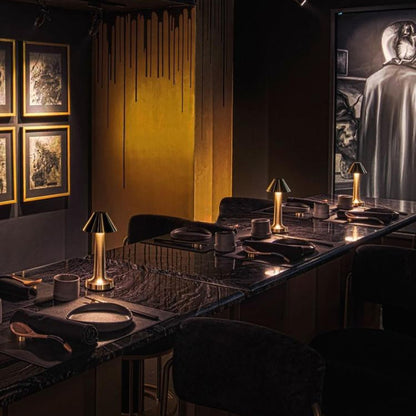 Nowoczesna Lampa Stołowa z Przyciemnianiem - Victor