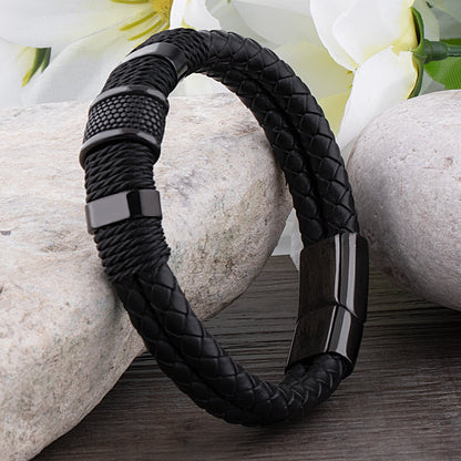 Damian – Elegancka skórzana bransoletka z czarnym stalowym zapięciem