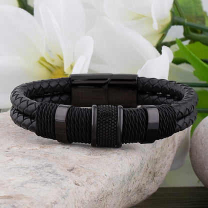 Damian – Elegancka skórzana bransoletka z czarnym stalowym zapięciem