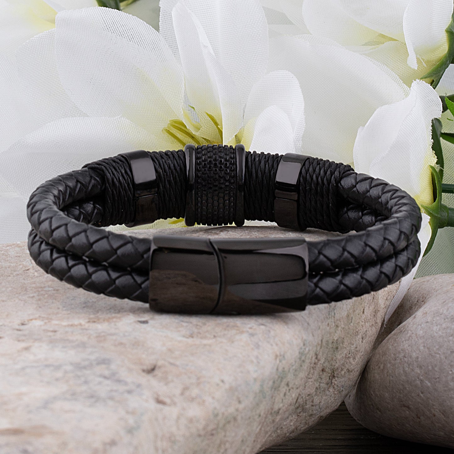 Damian – Elegancka skórzana bransoletka z czarnym stalowym zapięciem