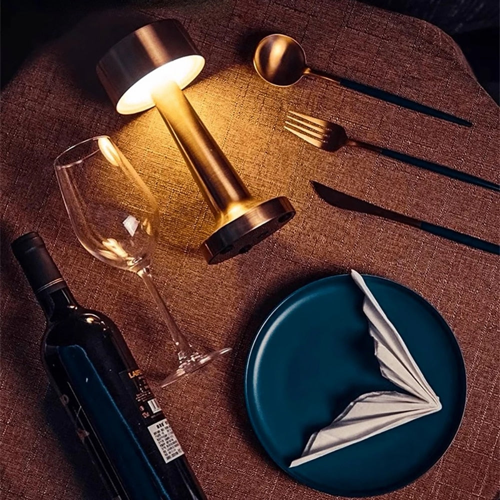 Nowoczesna Lampa Stołowa z Przyciemnianiem - Victor