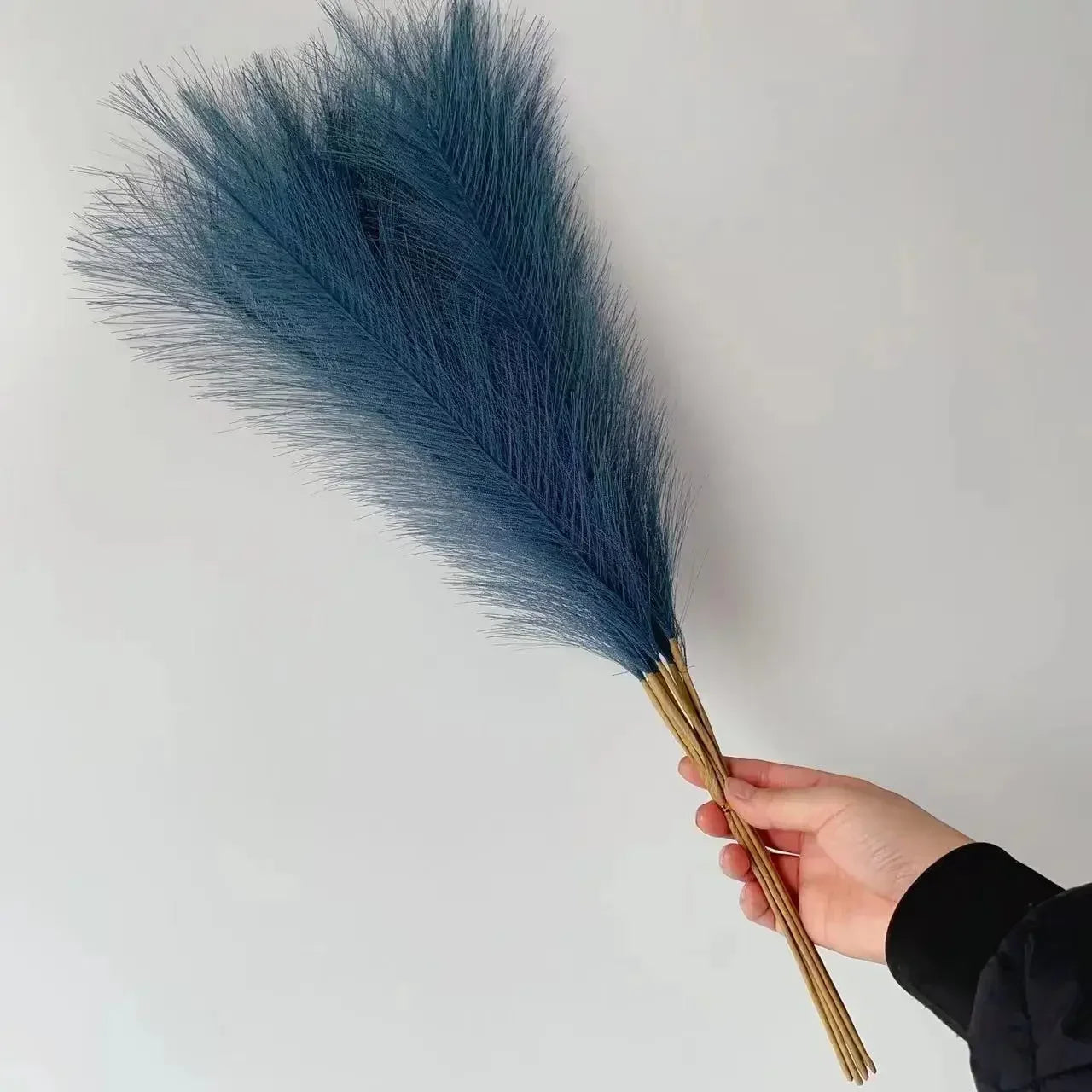 Stylowe sztuczne pióra pampasowe do dekoracji