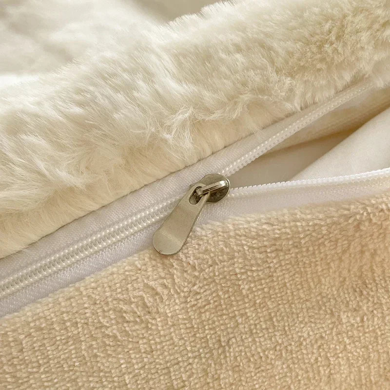 Przytulna Kołdra z Imitacji Futra – Komfortowy Wzór do Sypialni