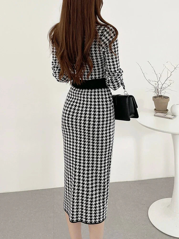 Charlotte – Stylowa midi-sukienka w wzór pied-de-poule