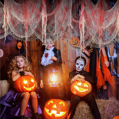 Czarna gaza dekoracyjna na Halloween — doskonała do ozdoby ścian, kominka i drzwi