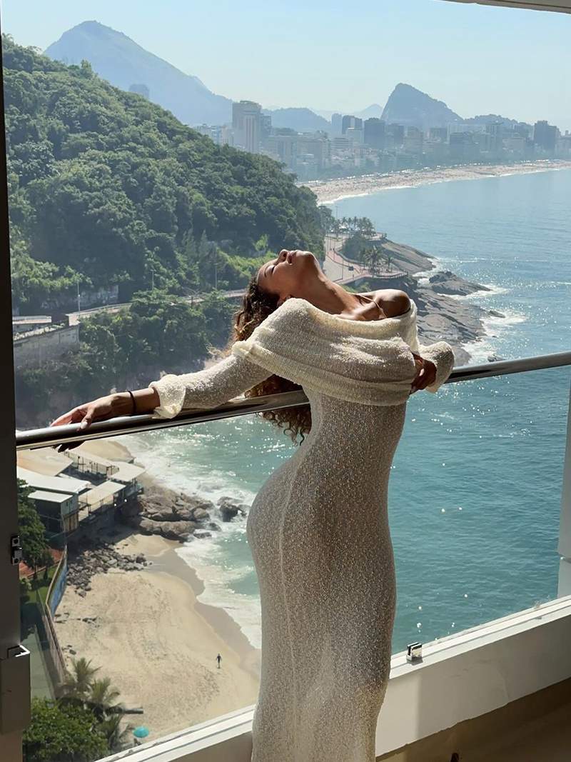 AMELIA – Maxi sukienka z odkrytymi ramionami dla kobiet