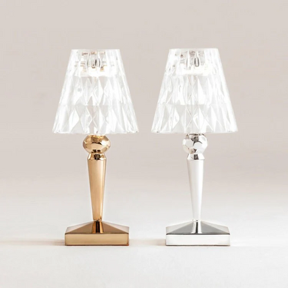 Stół Lampa w Kryształowym Designie – CrystalLuxe