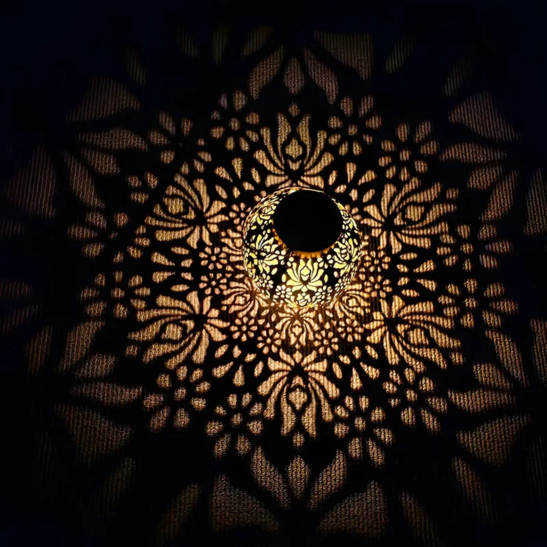 RadiantGlow - Wodoodporna Lampa Ogrodowa LED Solarowa