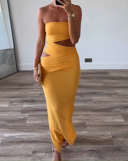 Amara - Sukienka bez ramiączek z efektownym rozcięciem