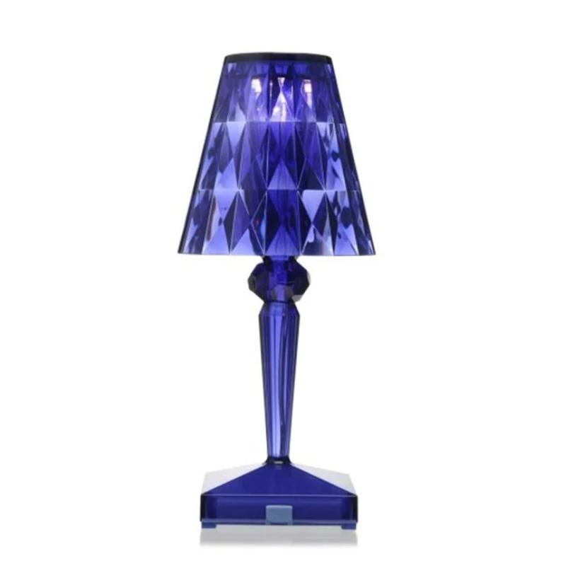 Stół Lampa w Kryształowym Designie – CrystalLuxe