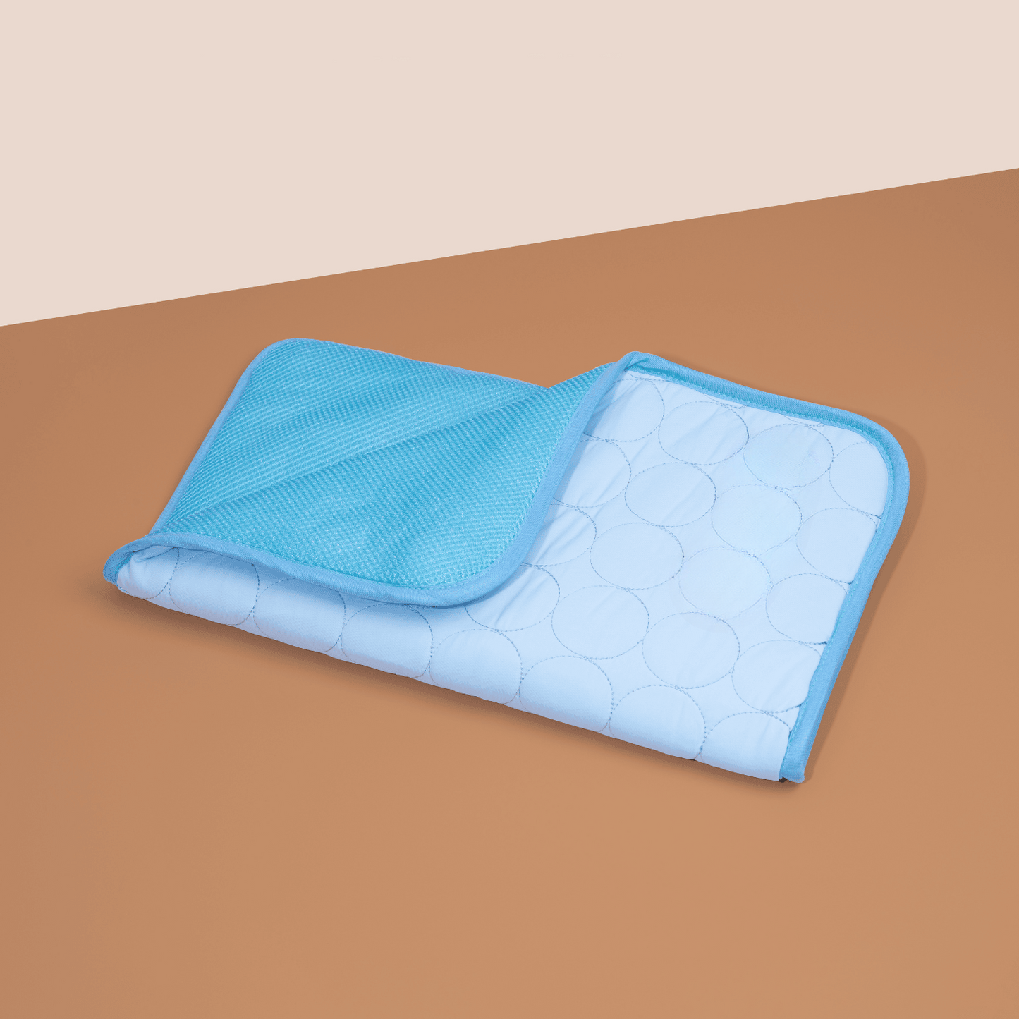 Innowacyjna chłodząca mata dla psów (4x moc chłodzenia) - ChillComfort