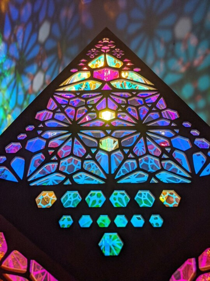 LumiAura Glas-in-Block Stylowa Lampa Stołowa LED