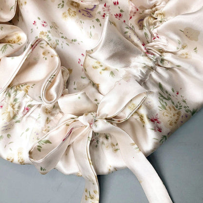 LuxeSilk - Podwójna Jedwabna Czapka do Spania z Wstążką