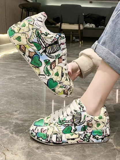Mila | Kobiece Sneakersy w Stylu Graffiti