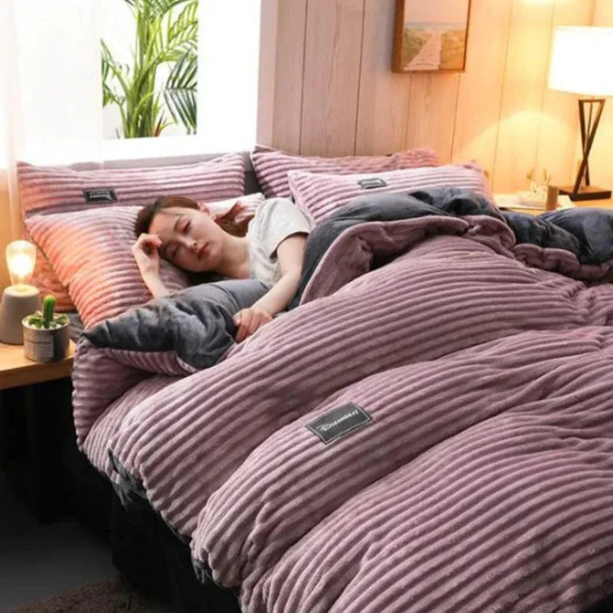 Termiczna Kołdra Puszysta z Dwuwarstwowego Materiału - Wzór Sen