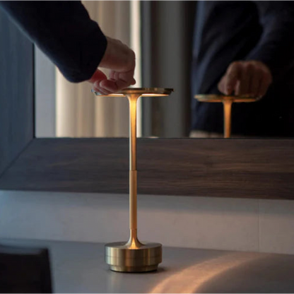 ClarityGlow Luksusowa Edycja | Bezprzewodowa Lampa LED do Stołu