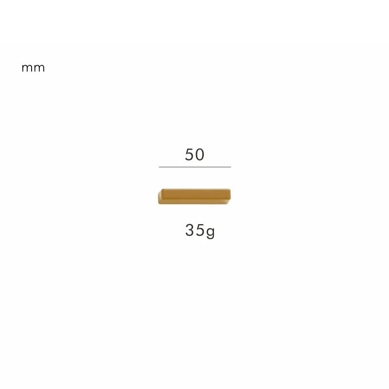 Numery na dom z mosiądzu w satynowym wykończeniu – ponadczasowa elegancja