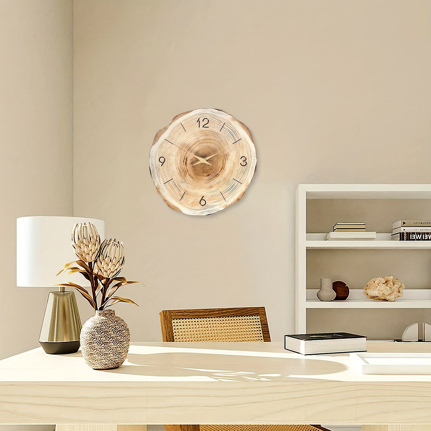 Stylowy Drewniany Zegar Ścienny do Eleganckich i Cichych Wnętrz