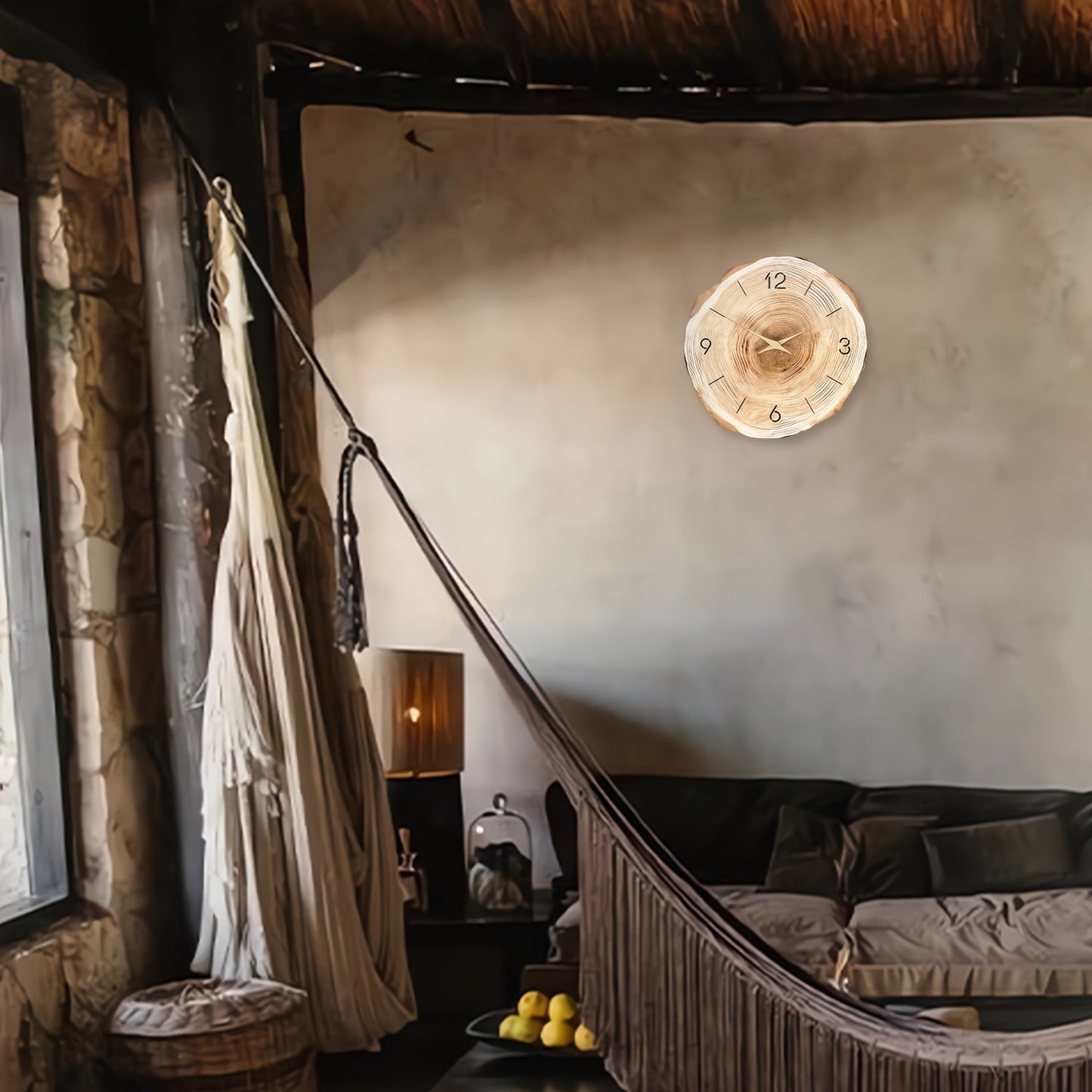 Stylowy Drewniany Zegar Ścienny do Eleganckich i Cichych Wnętrz
